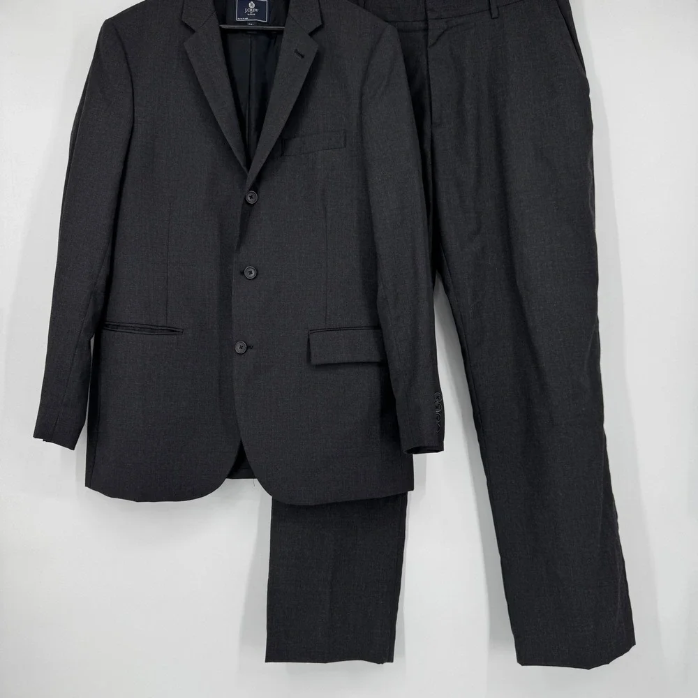 J.Crew Mens 2 Piece Suit Charcoal Gray 3 Button Blazer Trousers 42L